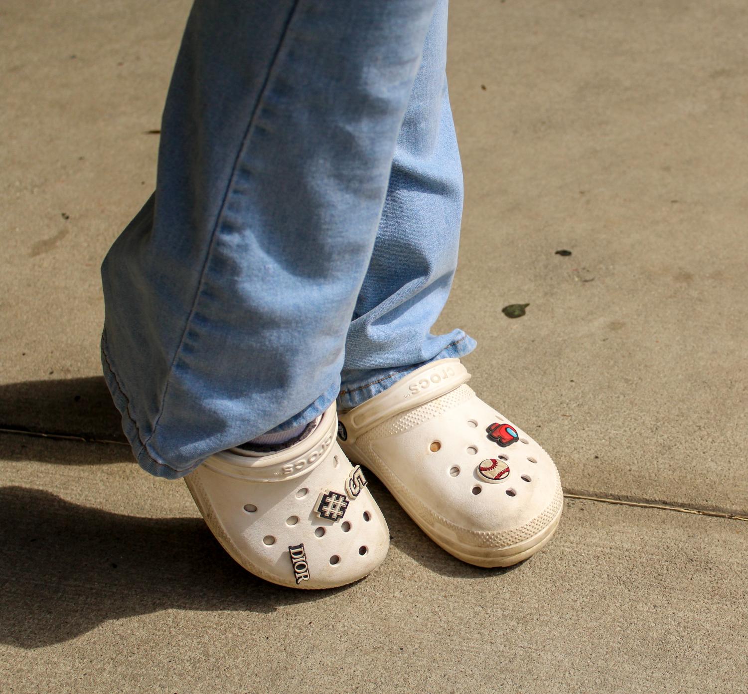 White crocs hot sale on feet